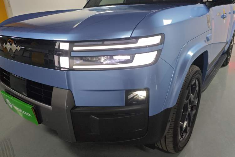 Used Formula Leopard Tai 7 2025 Model 190 km Four-Wheel Drive Ultra Edition Left Front Headlight