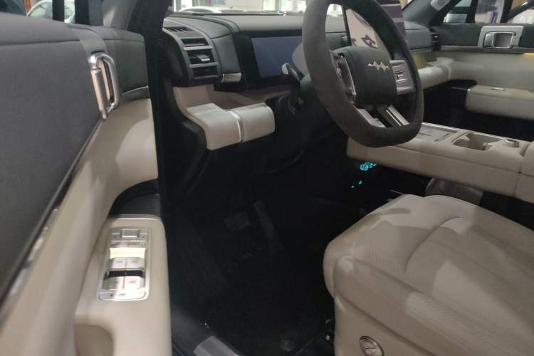 Used Formula Leopard Tai 7 2025 Model 190 km Four-Wheel Drive Ultra Edition Left Front Seat