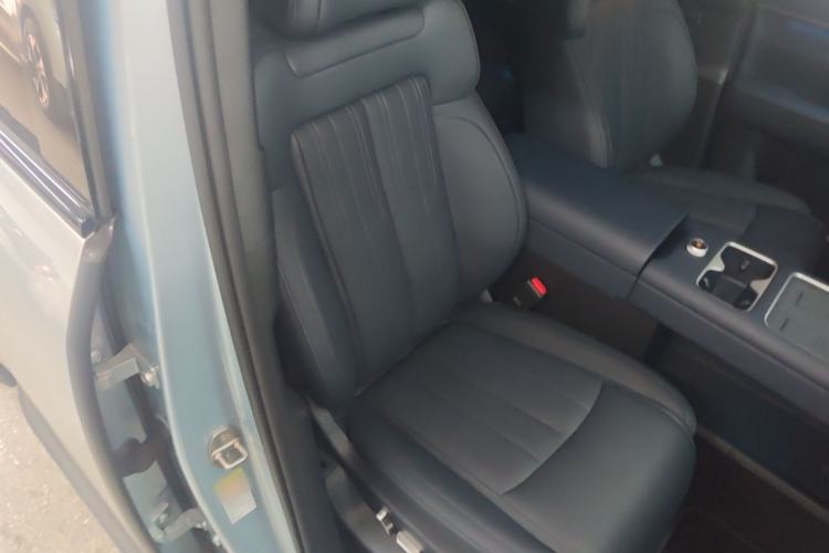 Used Formula Leopard Tai 7 2025 Model 200 km Two-Wheel Drive Max Edition Right Front Seat