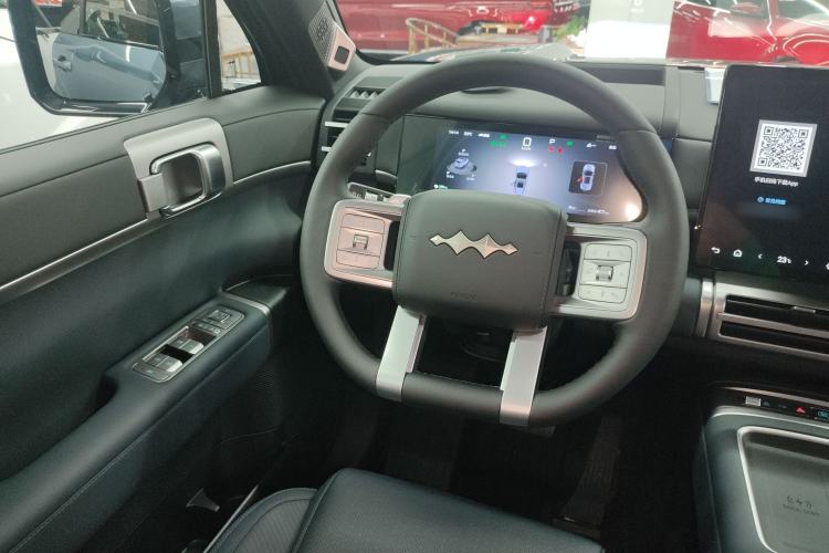 Used Formula Leopard Tai 7 2025 Model 200 km Two-Wheel Drive Max Edition Steering Wheel