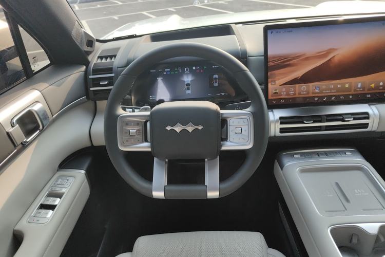 Used Formula Leopard Tai 7 2025 Model 190 km Four-Wheel Drive Ultra Edition Steering Wheel