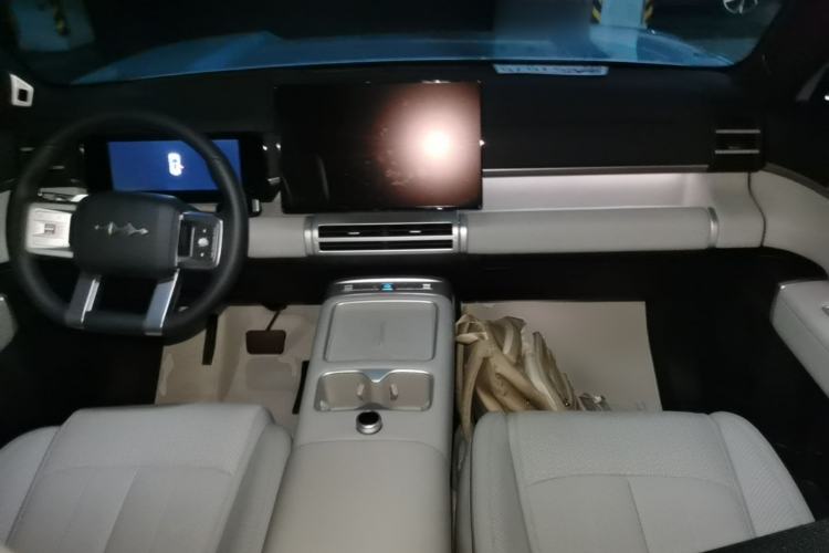 Used Formula Leopard Tai 7 2025 Model 190 km Four-Wheel Drive Max Edition Center Console