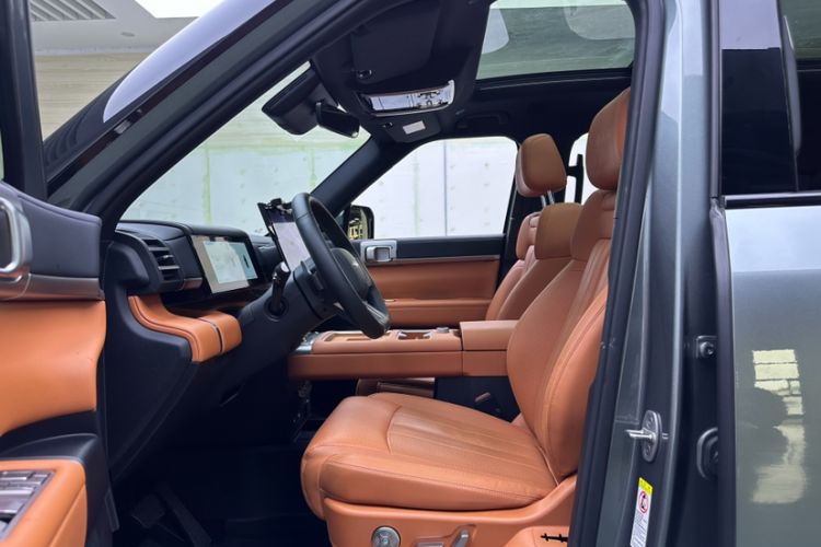 Used Formula Leopard Tai 7 2025 Model 190 km Four-Wheel Drive Ultra Edition Interior 2