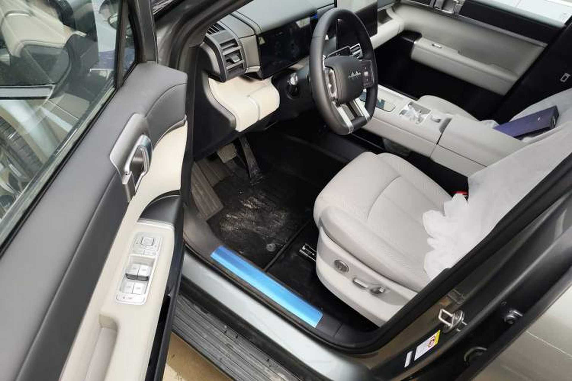 Used Formula Leopard Tai 7 2025 Model 190 km Four-Wheel Drive Ultra Edition Interior 3
