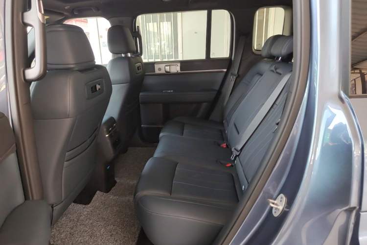 Used Formula Leopard Tai 7 2025 Model 190 km Four-Wheel Drive Ultra Edition Left Rear Seat