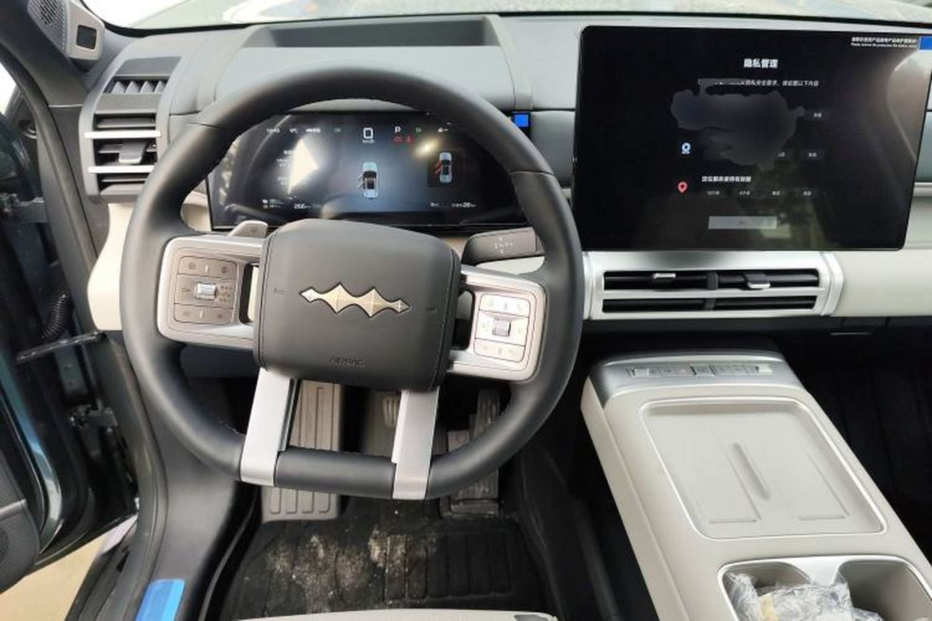 Used Formula Leopard Tai 7 2025 Model 190 km Four-Wheel Drive Ultra Edition Steering Wheel