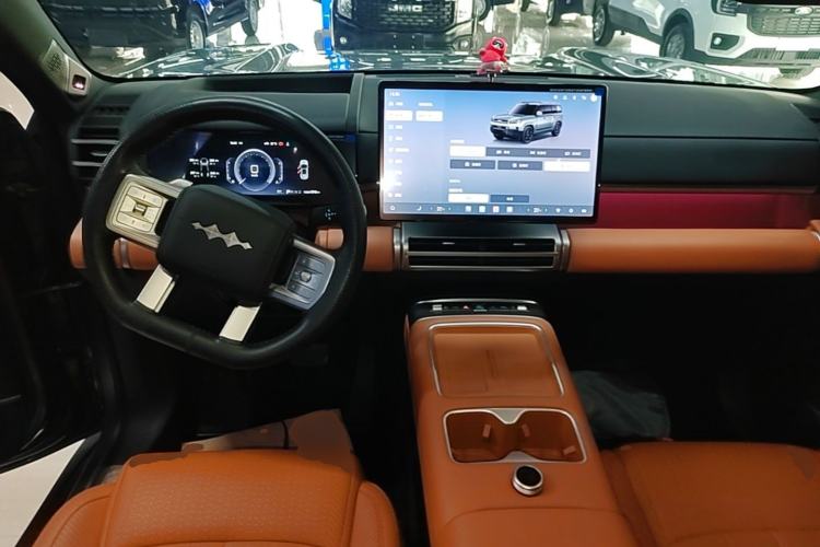 Used Formula Leopard Tai 7 2025 Model 190 km Four-Wheel Drive Ultra Edition Center Console