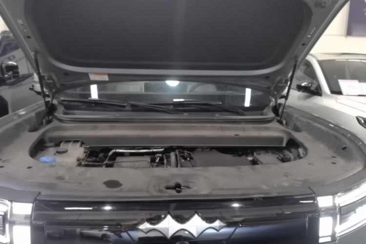 Used Formula Leopard Tai 7 2025 Model 190 km Four-Wheel Drive Ultra Edition Engine Bay