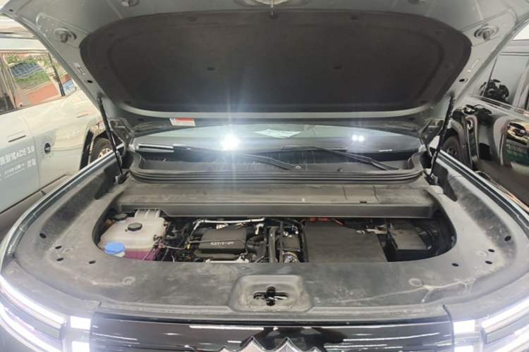 Used Formula Leopard Tai 7 2025 Model 190 km Four-Wheel Drive Ultra Edition Engine Bay