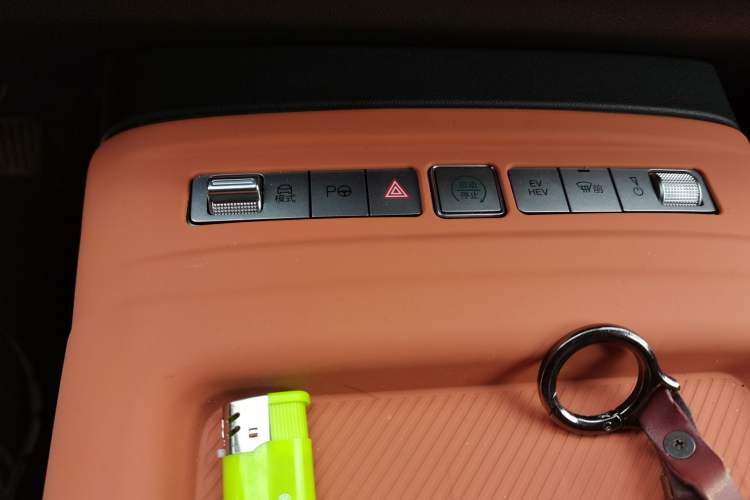 Used Formula Leopard Tai 7 2025 Model 190 km Four-Wheel Drive Ultra Edition Gear Lever