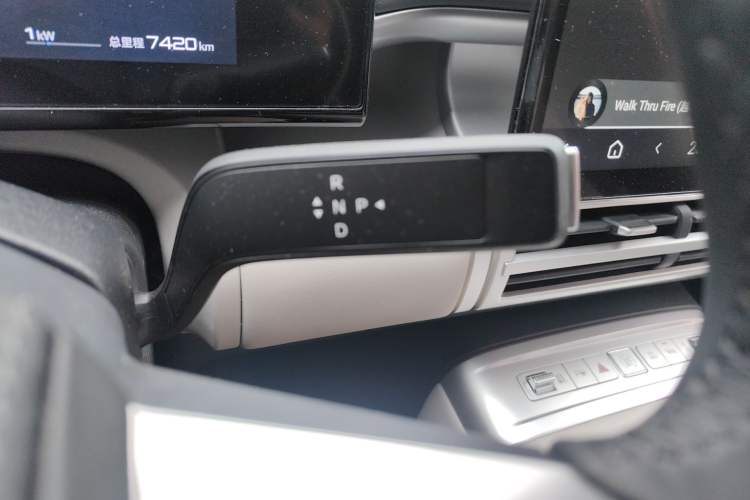 Used Formula Leopard Tai 7 2025 Model 200 km Two-Wheel Drive Max Edition Gear Lever