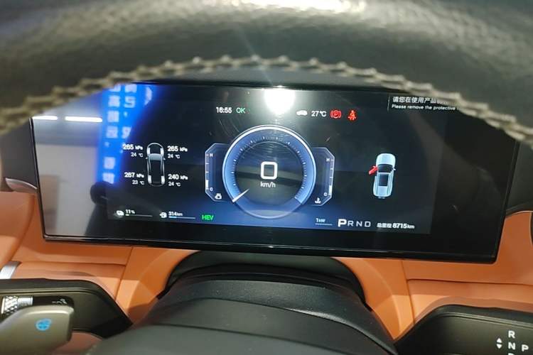 Used Formula Leopard Tai 7 2025 Model 190 km Four-Wheel Drive Ultra Edition Instrument Cluster