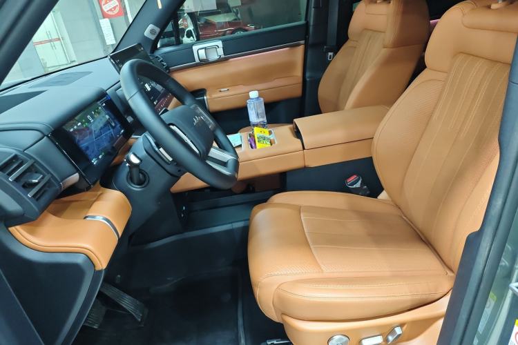 Used Formula Leopard Tai 7 2025 Model 135 km Two-Wheel Drive Pro Edition Left Front Seat