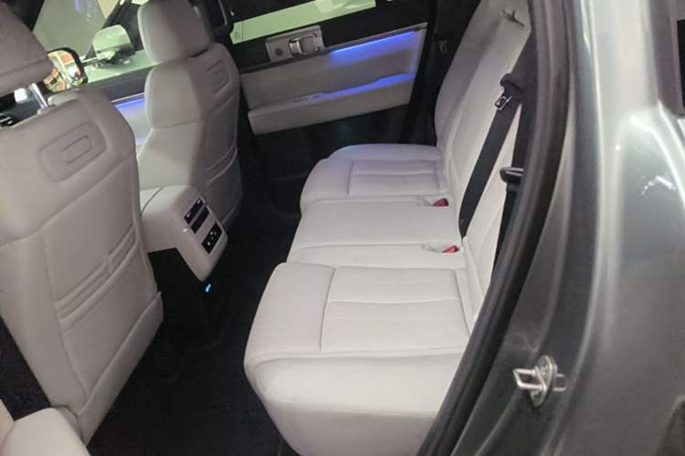 Used Formula Leopard Tai 7 2025 Model 190 km Four-Wheel Drive Ultra Edition Left Rear Seat
