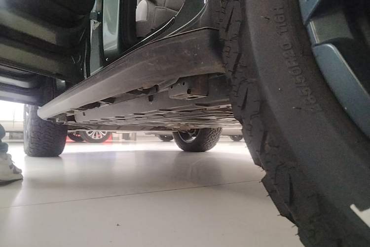 Used Formula Leopard Tai 7 2025 Model 190 km Four-Wheel Drive Ultra Edition Left Side Sill