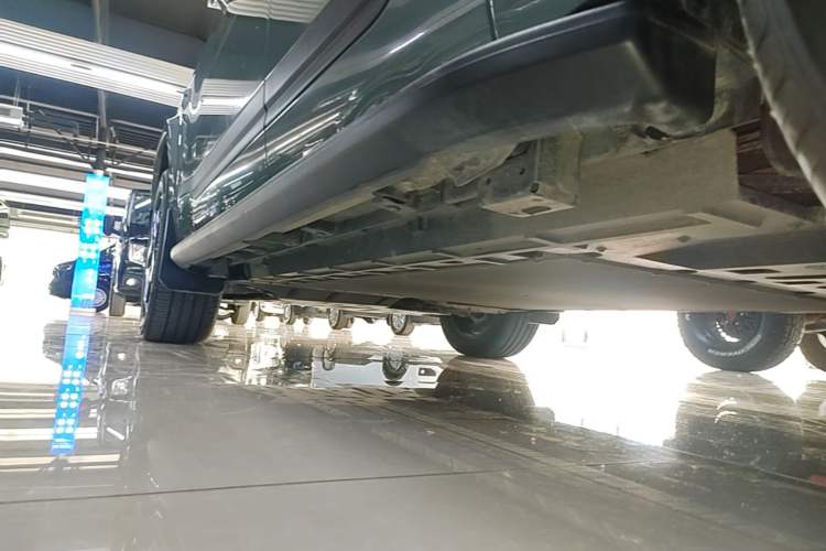 Used Formula Leopard Tai 7 2025 Model 190 km Four-Wheel Drive Ultra Edition Left Side Sill