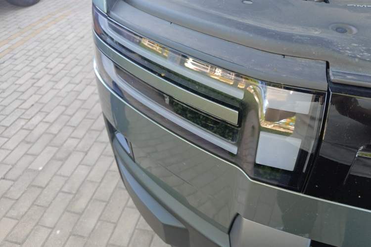 Used Formula Leopard Tai 7 2025 Model 190 km Four-Wheel Drive Ultra Edition Right Front Headlight