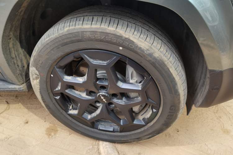 Used Formula Leopard Tai 7 2025 Model 190 km Four-Wheel Drive Ultra Edition Right Front Wheel Hub