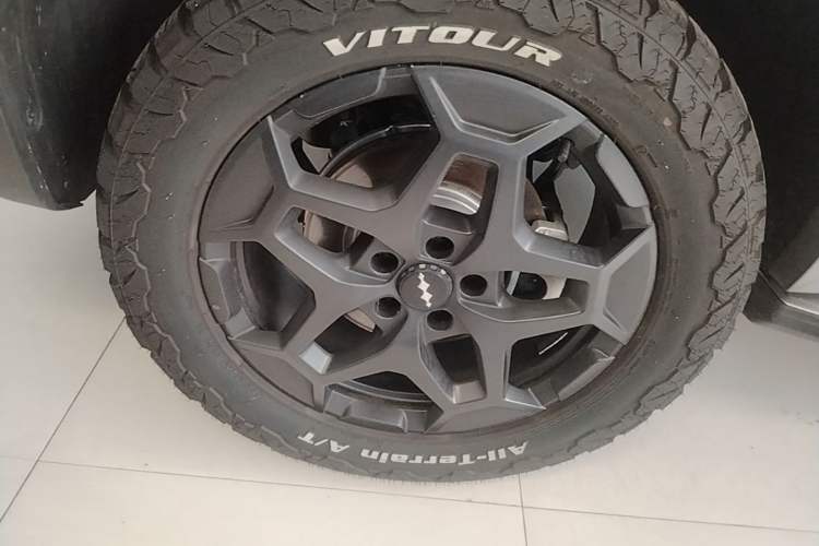 Used Formula Leopard Tai 7 2025 Model 190 km Four-Wheel Drive Ultra Edition Right Rear Wheel Hub