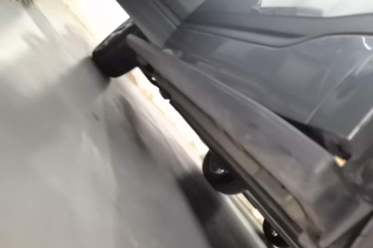 Used Formula Leopard Tai 7 2025 Model 190 km Four-Wheel Drive Ultra Edition Right Side Sill