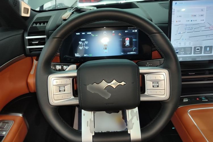 Used Formula Leopard Tai 7 2025 Model 190 km Four-Wheel Drive Ultra Edition Steering Wheel