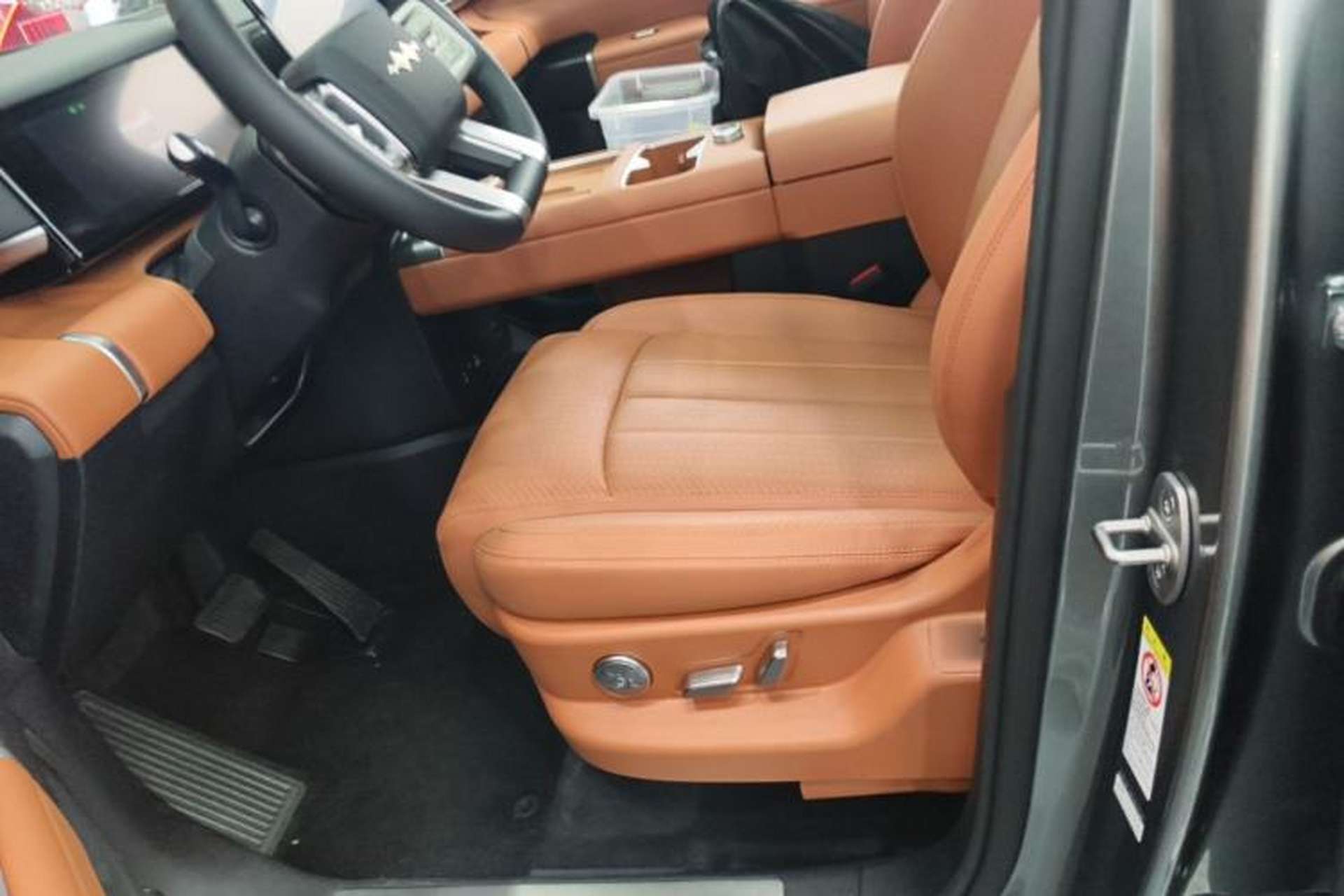 Used Formula Leopard Tai 7 2025 Model 200 km Two-Wheel Drive Max Edition Left Front Seat