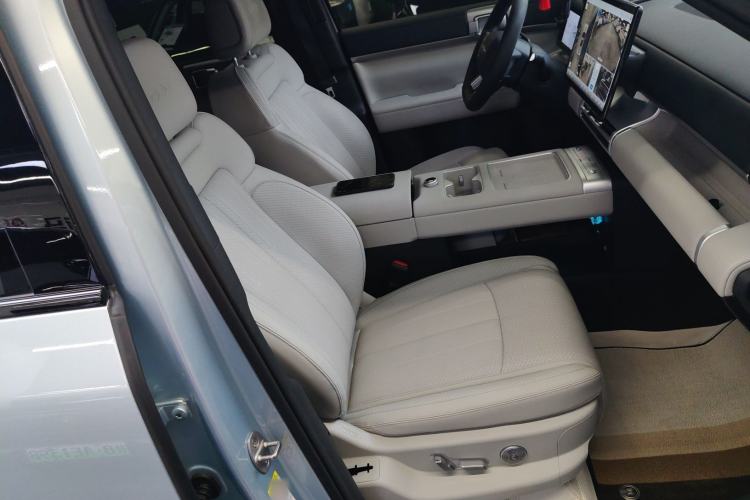 Used Formula Leopard Tai 7 2025 Model 190 km Four-Wheel Drive Ultra Edition Right Front Seat