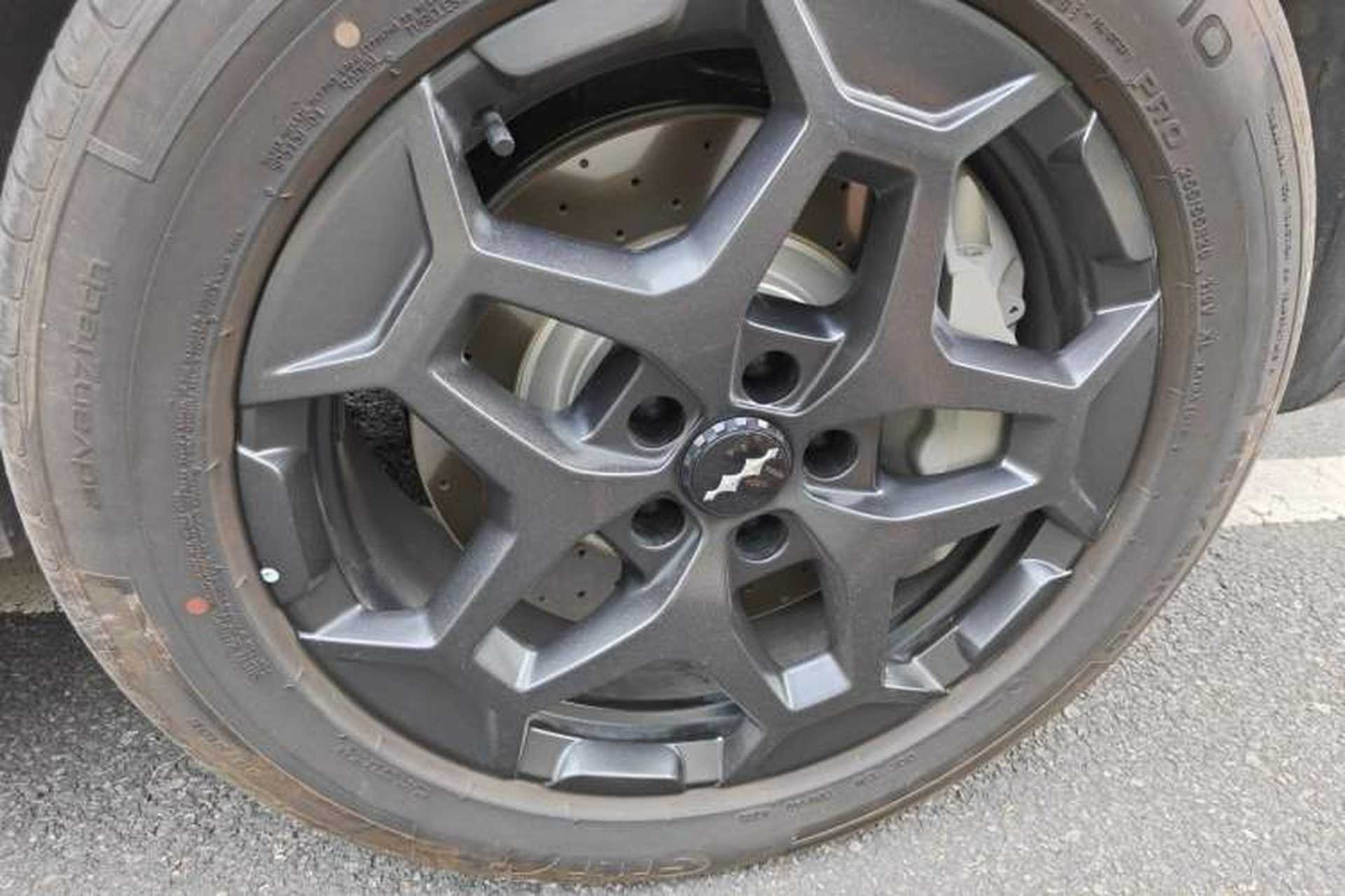 Used Formula Leopard Tai 7 2025 Model 190 km Four-Wheel Drive Ultra Edition Right Front Wheel Hub