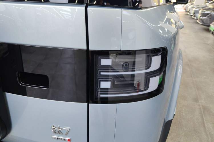 Used Formula Leopard Tai 7 2025 Model 190 km Four-Wheel Drive Ultra Edition Right Rear Taillight