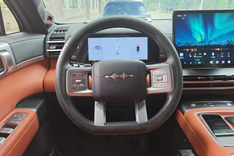 Used Formula Leopard Tai 7 2025 Model 190 km Four-Wheel Drive Ultra Edition Steering Wheel