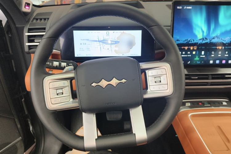 Used Formula Leopard Tai 7 2025 Model 200 km Two-Wheel Drive Max Edition Steering Wheel