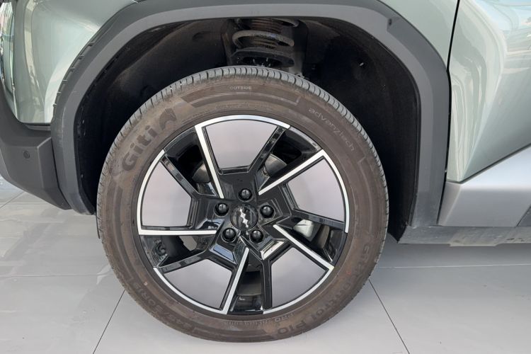 Used Formula Leopard Titanium 3 2025 501 km All-Wheel Drive Intelligent Driving Max Edition Exterior 7