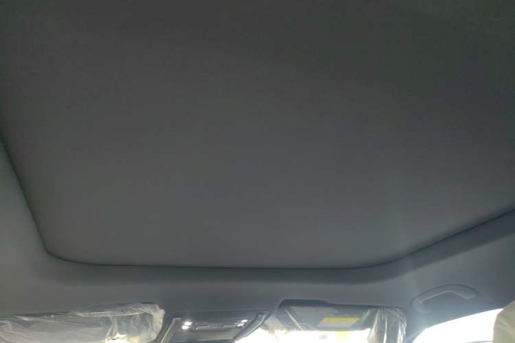 Used Formula Leopard Titanium 3 2025 501 km Range Rear-Wheel Drive Intelligent Driving Max Edition Headliner