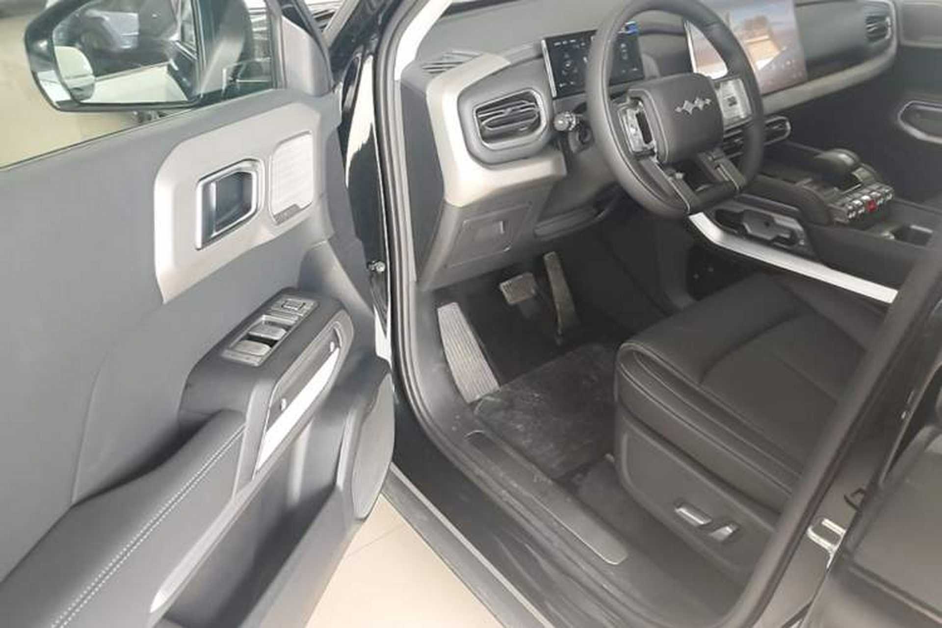 Used Formula Leopard Titanium 3 2025 501KM All-Wheel Drive Intelligent Driving Ultra Version Driver Seat