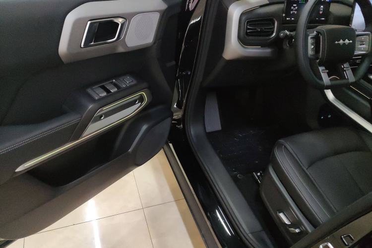 Used Formula Leopard Titanium 3 2025 501 km All-Wheel Drive Intelligent Driving Max Edition Driver Seat