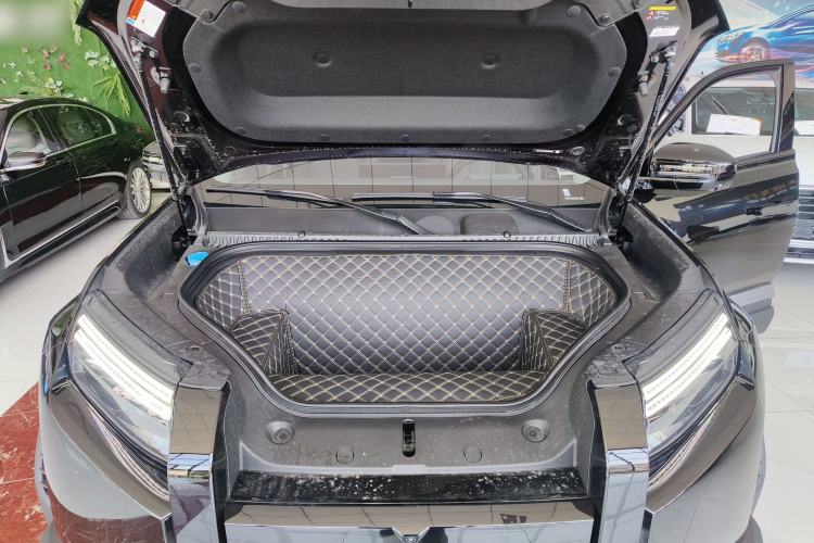 Used Formula Leopard Titanium 3 2025 501 km Range Rear-Wheel Drive Intelligent Driving Max Edition Engine Bay