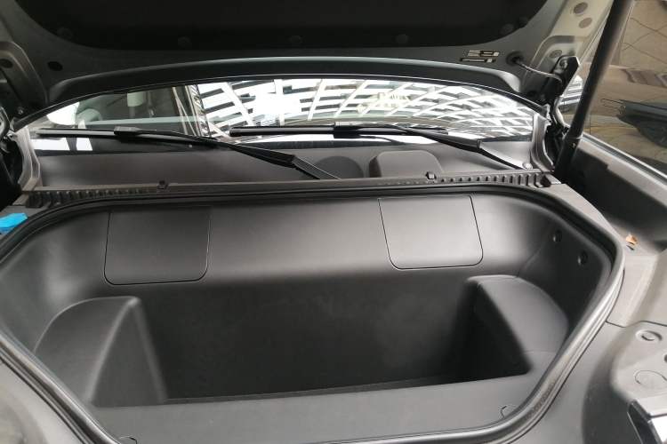 Used Formula Leopard Titanium 3 2025 501KM All-Wheel Drive Intelligent Driving Ultra Version Engine Bay