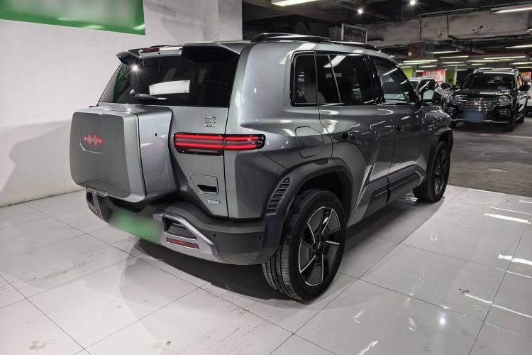 Used Formula Leopard Titanium 3 2025 501KM All-Wheel Drive Intelligent Driving Ultra Version Exterior 8