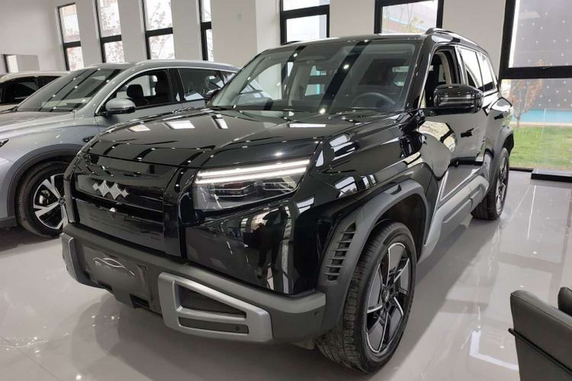 Used Formula Leopard Titanium 3 2025 501KM All-Wheel Drive Intelligent Driving Ultra Version Front Left 45 Deg