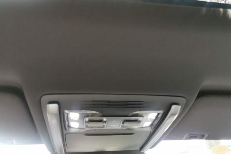 Used Formula Leopard Titanium 3 2025 501 km All-Wheel Drive Intelligent Driving Max Edition Headliner