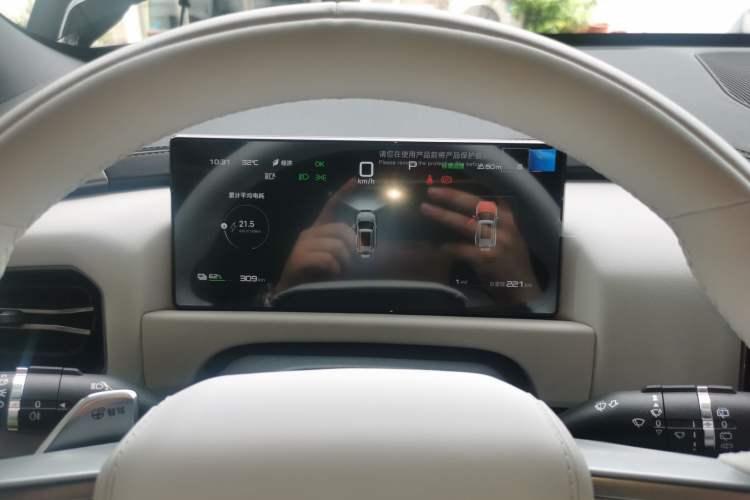 Used Formula Leopard Titanium 3 2025 501 km All-Wheel Drive Intelligent Driving Max Edition Instrument Cluster