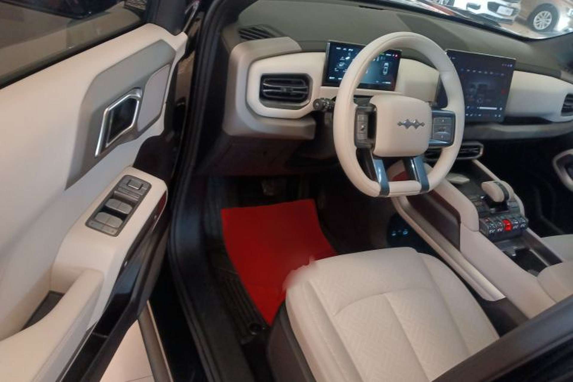 Used Formula Leopard Titanium 3 2025 501 km Range Rear-Wheel Drive Intelligent Driving Pro Version Interior 3