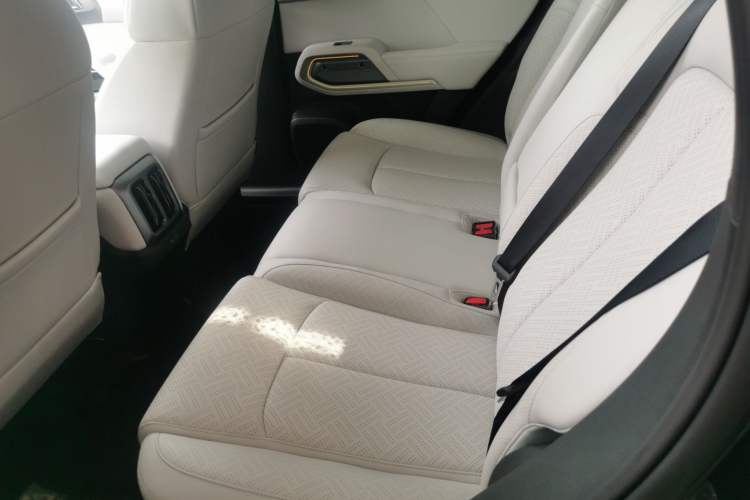 Used Formula Leopard Titanium 3 2025 501 km All-Wheel Drive Intelligent Driving Max Edition Interior 4