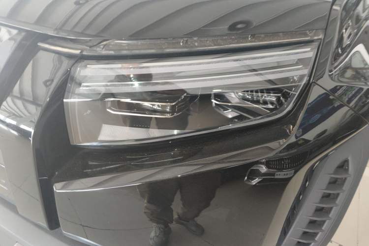 Used Formula Leopard Titanium 3 2025 501 km All-Wheel Drive Intelligent Driving Max Edition Left Front Headlight