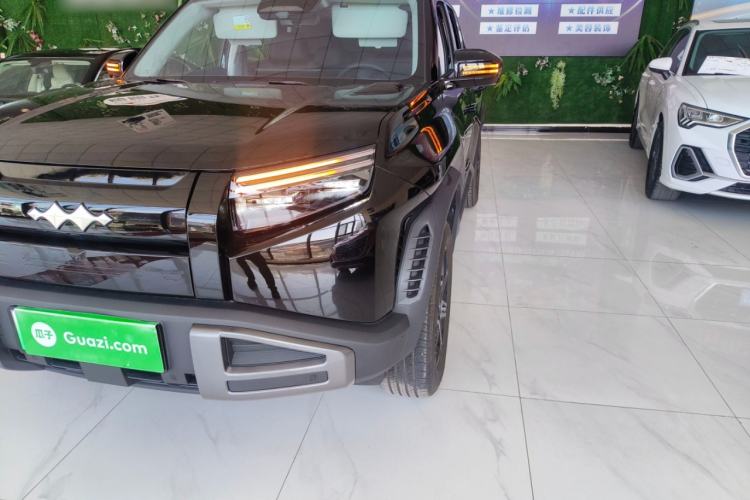 Used Formula Leopard Titanium 3 2025 501 km Range Rear-Wheel Drive Intelligent Driving Max Edition Left Front Headlight