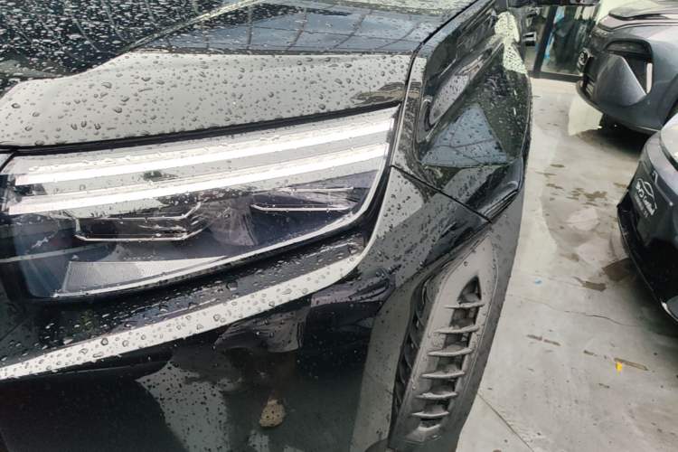Used Formula Leopard Titanium 3 2025 501 km Range Rear-Wheel Drive Intelligent Driving Max Edition Left Front Headlight