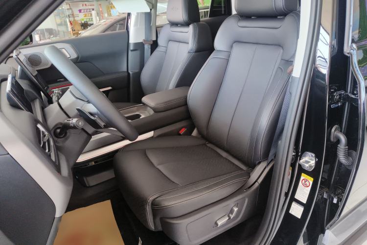 Used Formula Leopard Titanium 3 2025 501 km Range Rear-Wheel Drive Intelligent Driving Max Edition Left Front Seat