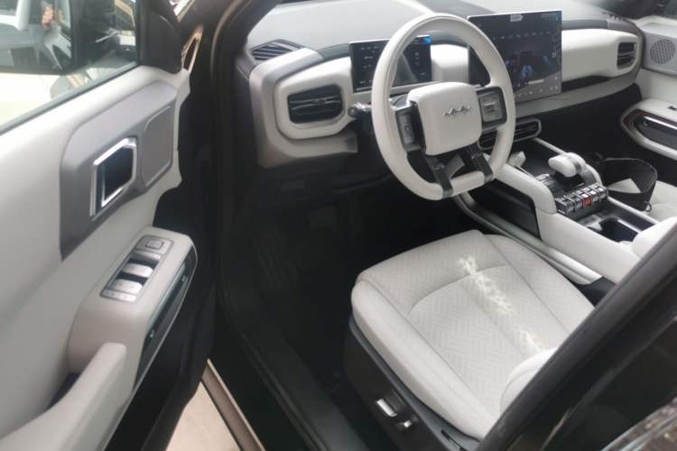 Used Formula Leopard Titanium 3 2025 501 km All-Wheel Drive Intelligent Driving Max Edition Left Front Seat