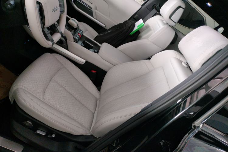 Used Formula Leopard Titanium 3 2025 501 km Four-Wheel Drive Drone Edition Left Front Seat