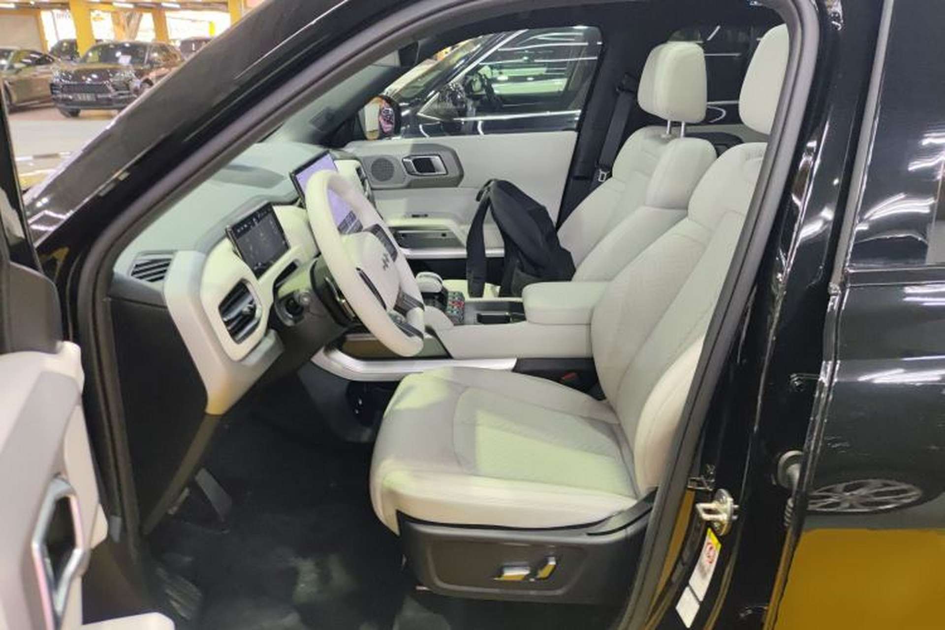 Used Formula Leopard Titanium 3 2025 501 km All-Wheel Drive Intelligent Driving Max Edition Left Front Seat